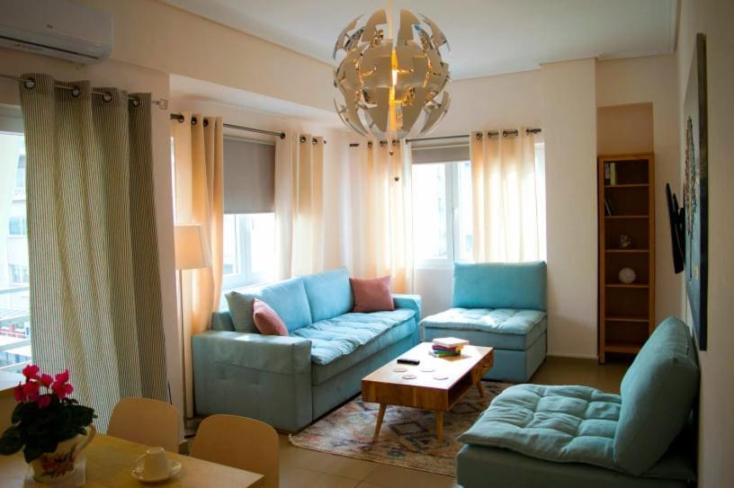 Sunny Central Luxury Apartment Volos Exterior photo